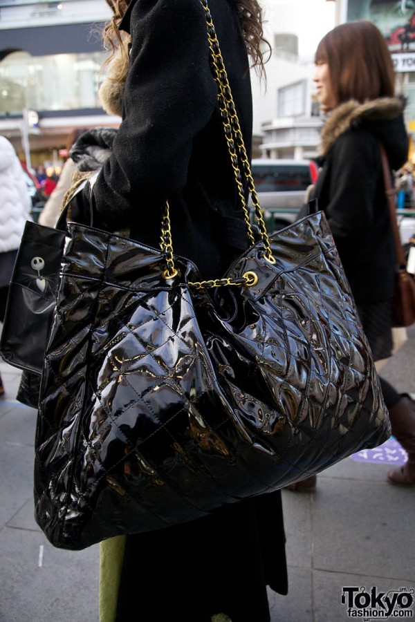 Large patent leather bag with chain handle