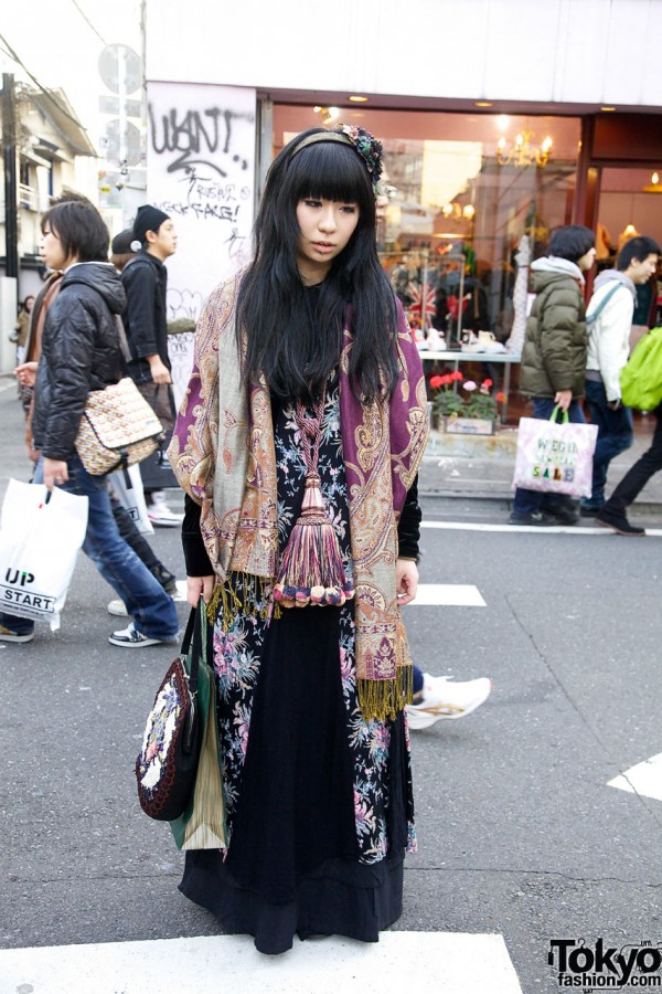 Grimoire Girl in Paisley Shawl