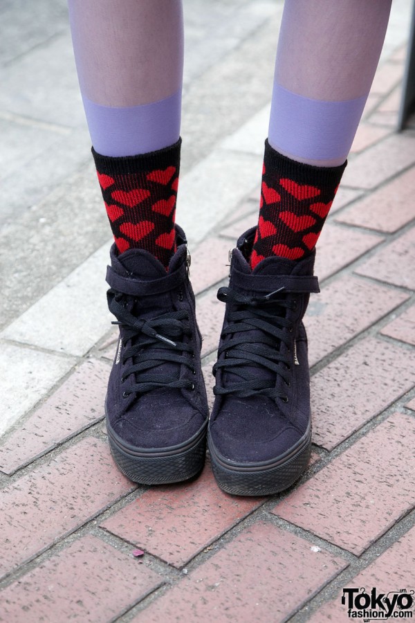 Hear socks & black canvas sneakers