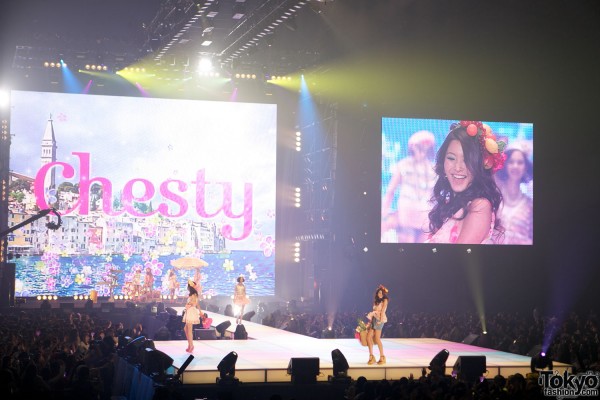 Chesty at Tokyo Girls Collection