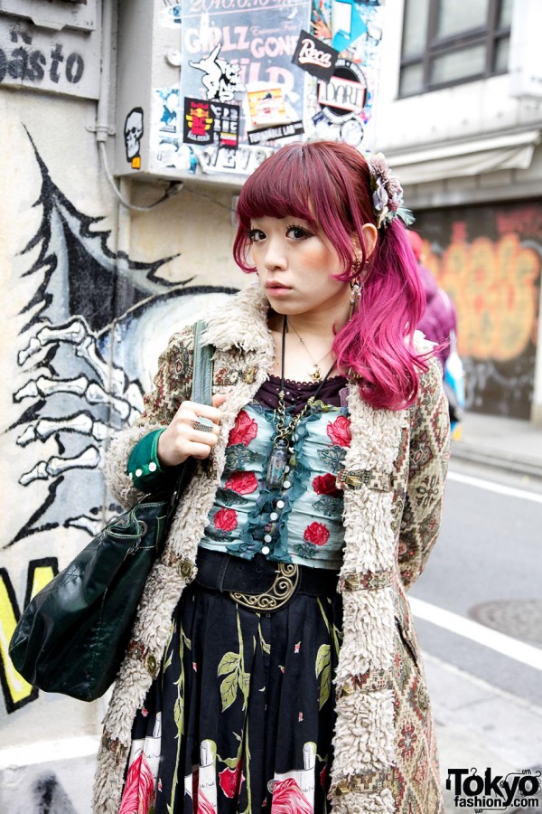 Magenta hair & tapestry coat in Harajuku