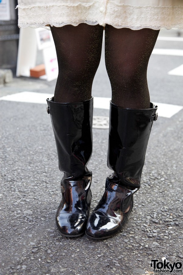 Sparkly tights & Lowrys Farm boots