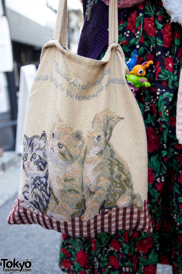 Vintage cat tapestry bag & plastic toys