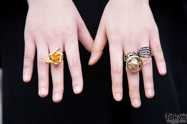Rose ring & skeleton hand ring
