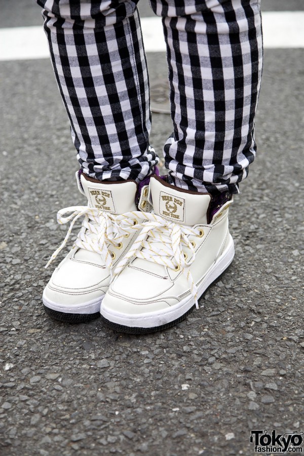 Bear USA sneakers & Shimamura checkered pants