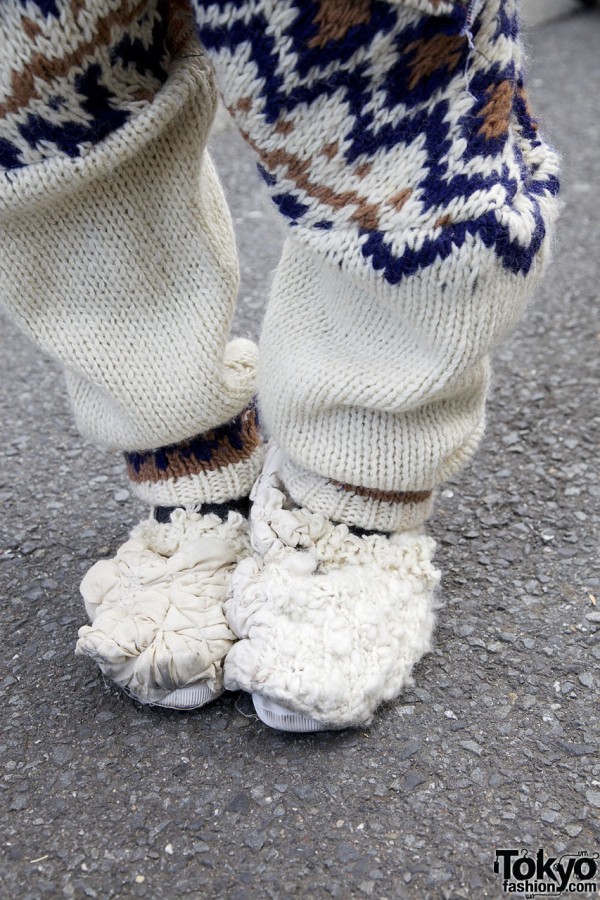Sweater pants & slippers