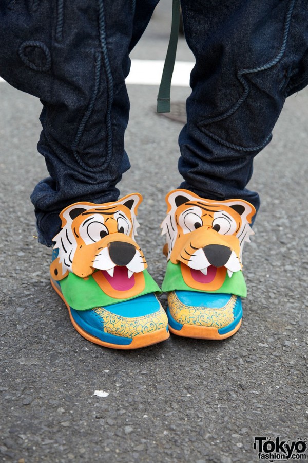 Tiger sneakers from Dog Harajuku