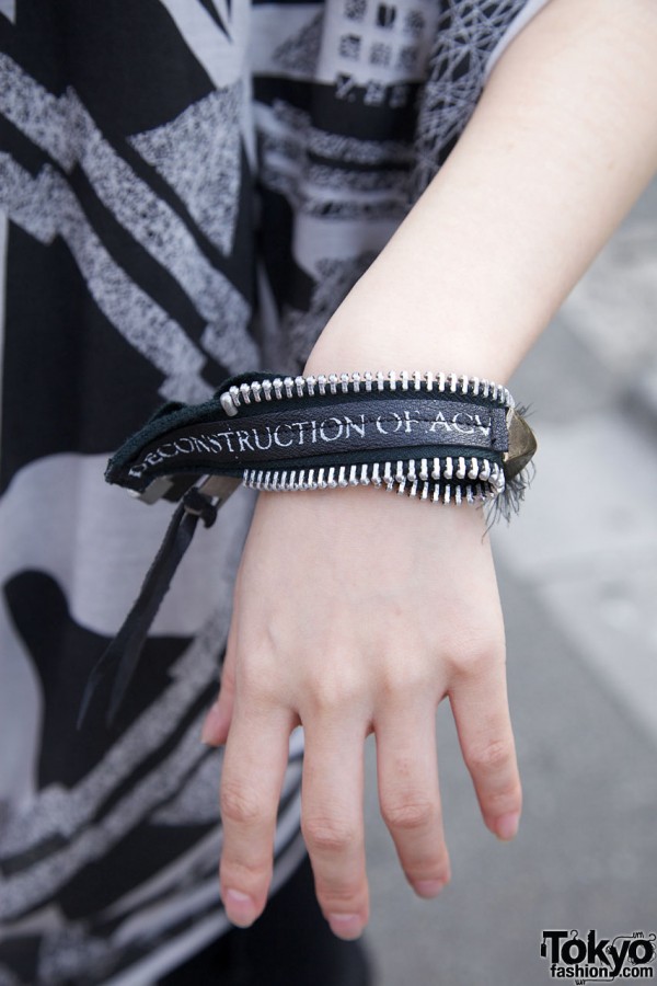 Zipper bracelet