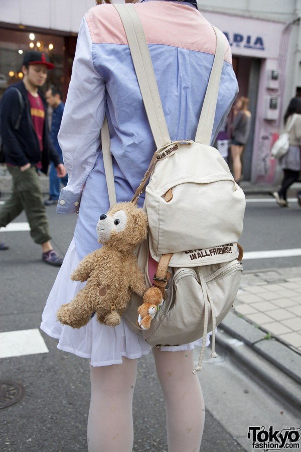 Khaki backpack with teddy bears in Harajuku