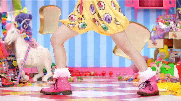 Kyary Pamyu Pamyu PONPONPON Video