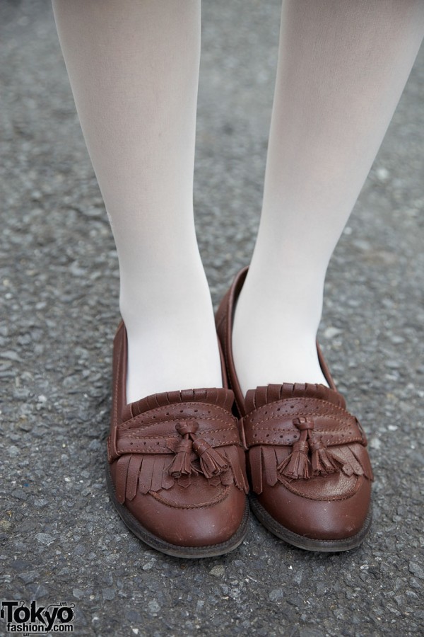 White tights & Rosebud tasseled loafers