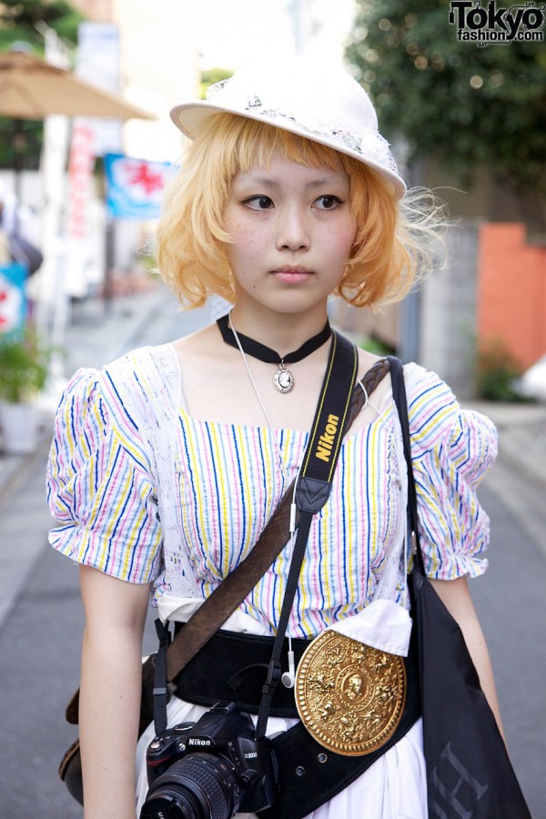 Striped seersucker blouse with puffed sleeves