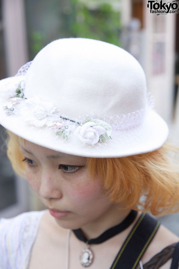 Flowered white hat in Harajuku