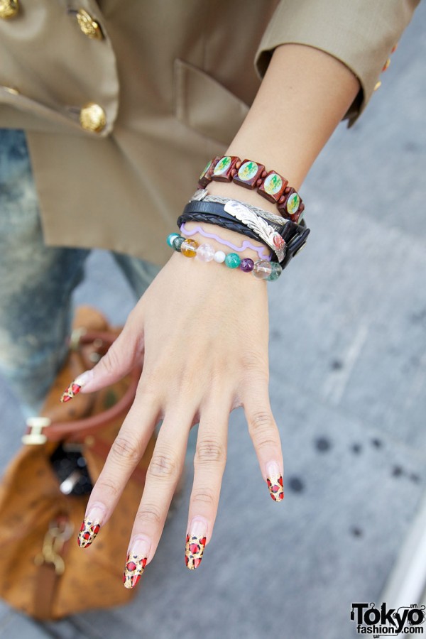 Exotic nail tips & handmade bracelets