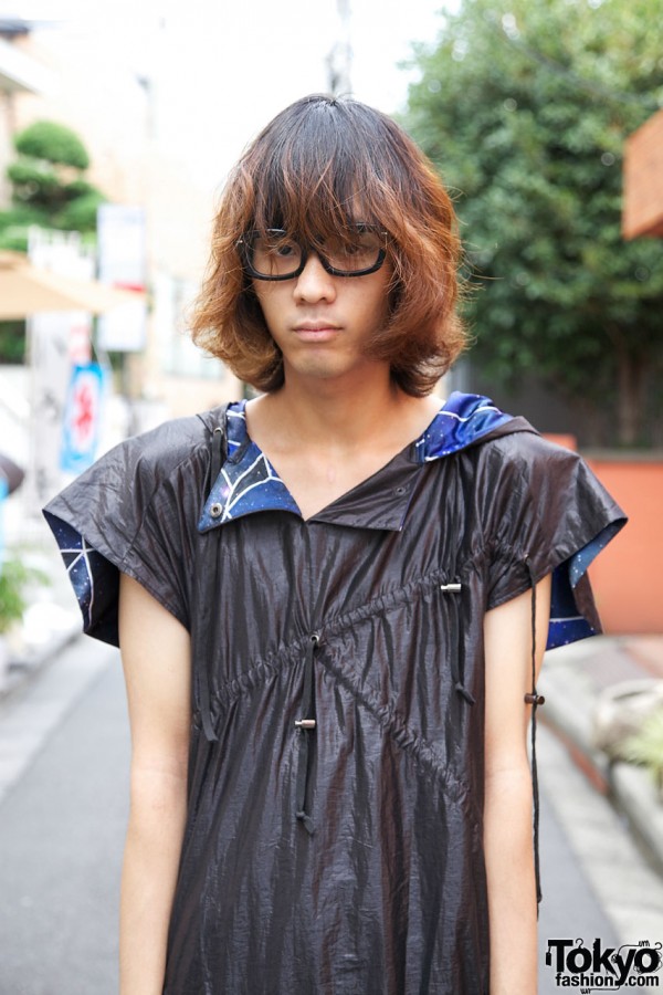 Glasses & drawstring top