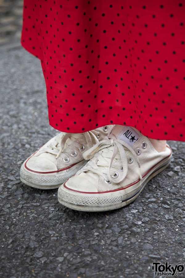 Converse sneakers w/ long skirt