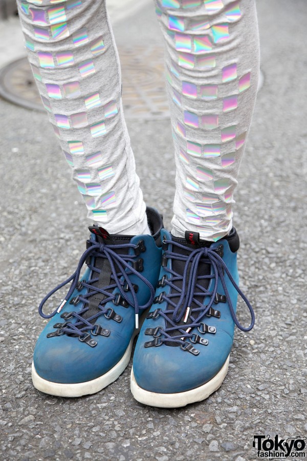 Starstyling leggings & blue sneakers