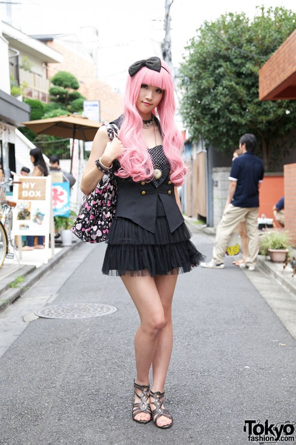 Pink-Haired Girl’s Short Tiered Skirt, Sleeveless Vest & Swimmer Purse