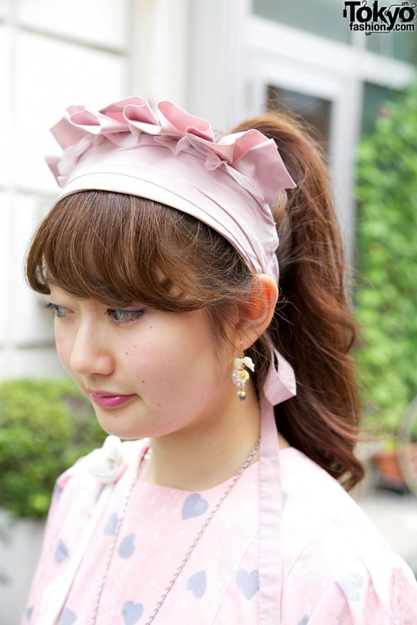 Pink ruffled headband & long ponytail