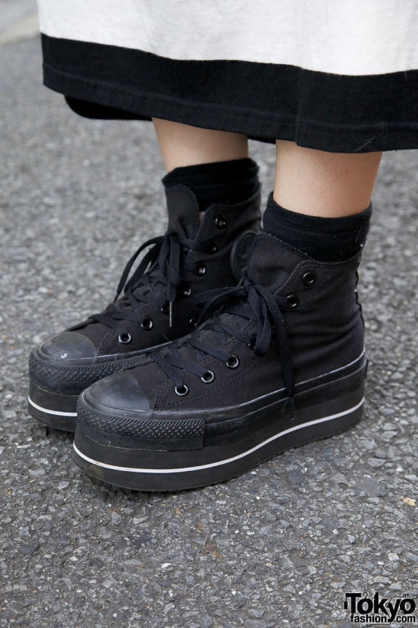 Black Nadia sneakers