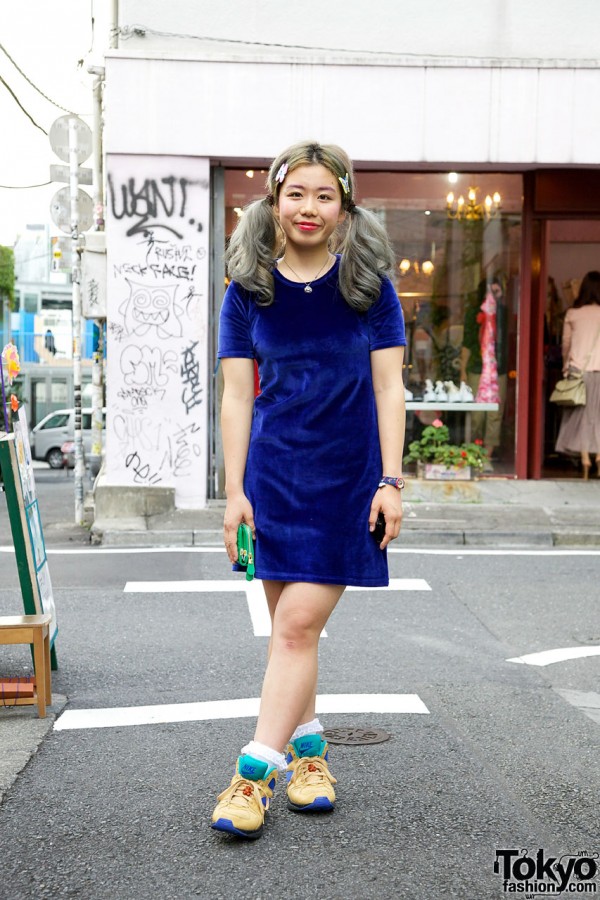 Maina’s Blue Velvet Dress, Nike Air Escape Sneakers & Tsumori Chisato Clutch