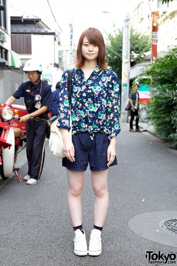 Japanese Student’s Floral Blouse, Cute Gap Shorts & Converse Sneakers