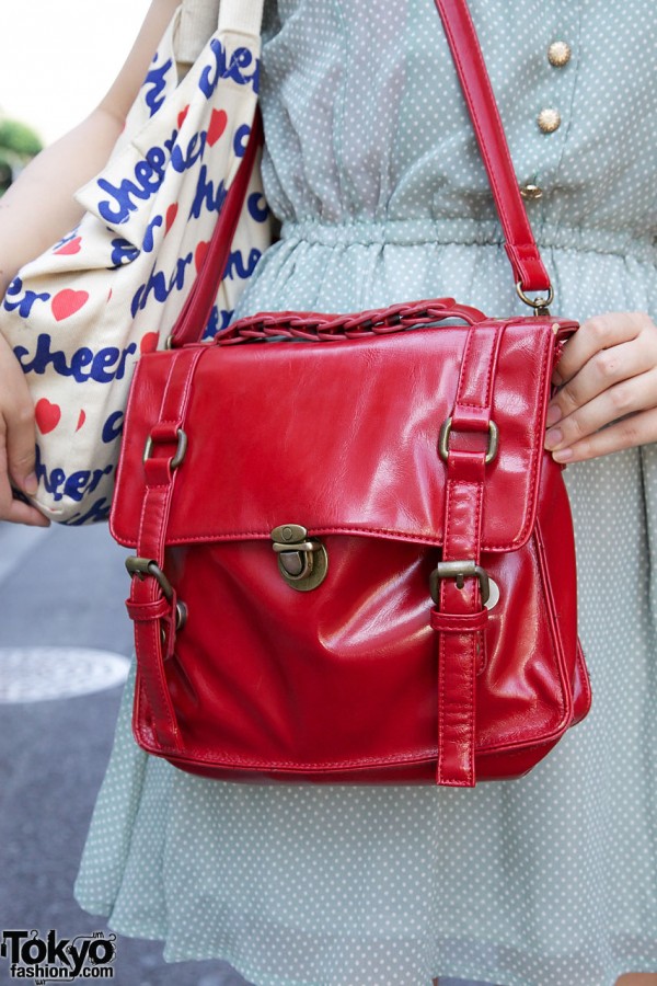 Red purse from abc une face