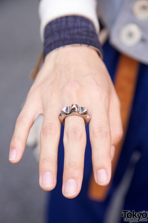 Eye-catching silver ring in Harajuku