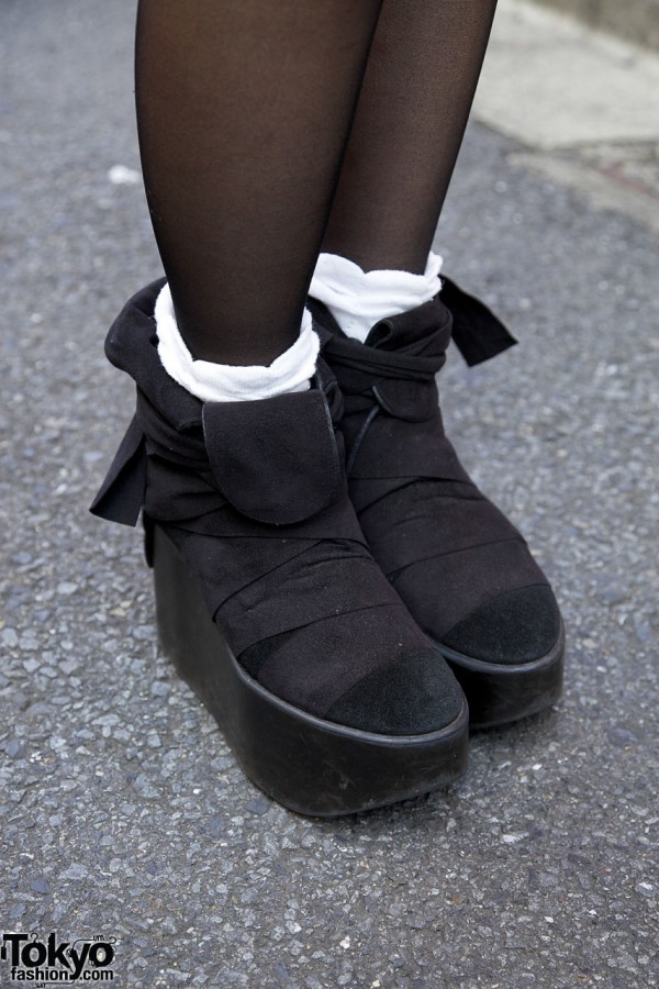 Black suede platform shoes in Harajuku
