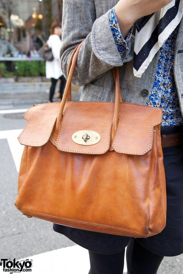 La Foret leather purse in Harajuku