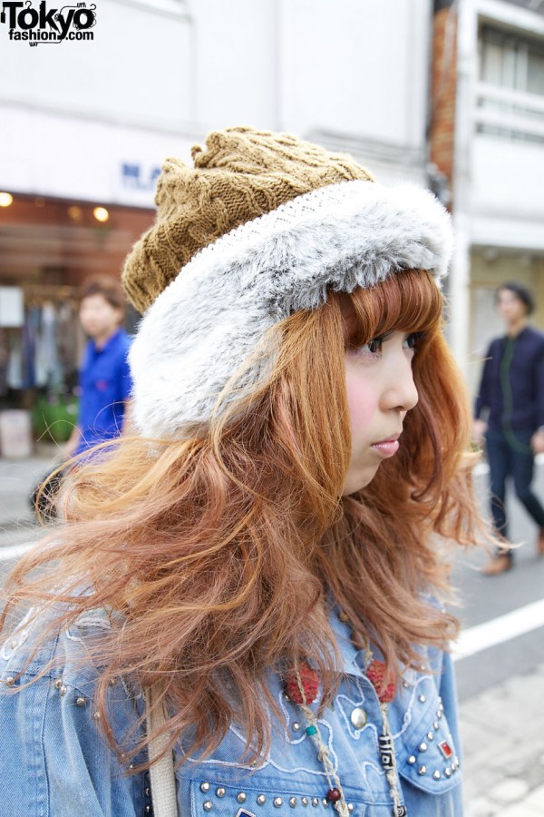 Fur-trimmed knit hat in Harajuku