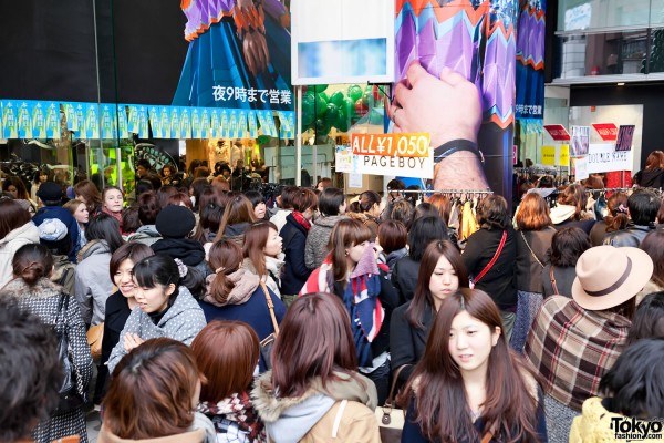 LaForet Harajuku Grand Bazar Winter 2012 (7)