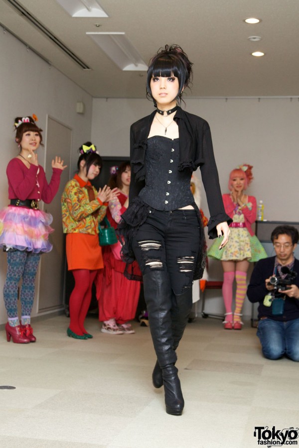 Japanese Lolita &amp; Harajuku Fashion Show (25)