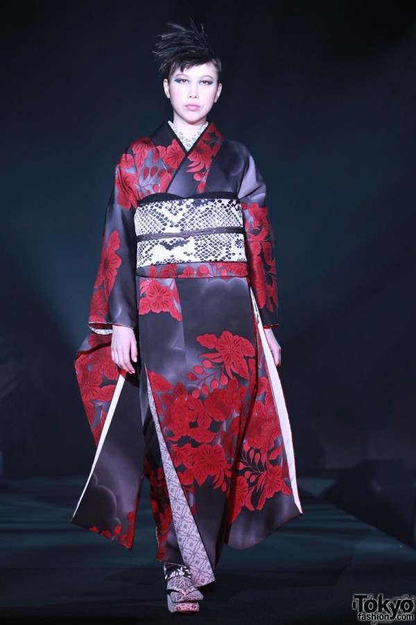 Jotaro Saito 2012 Aw 9 Tokyo Fashion News