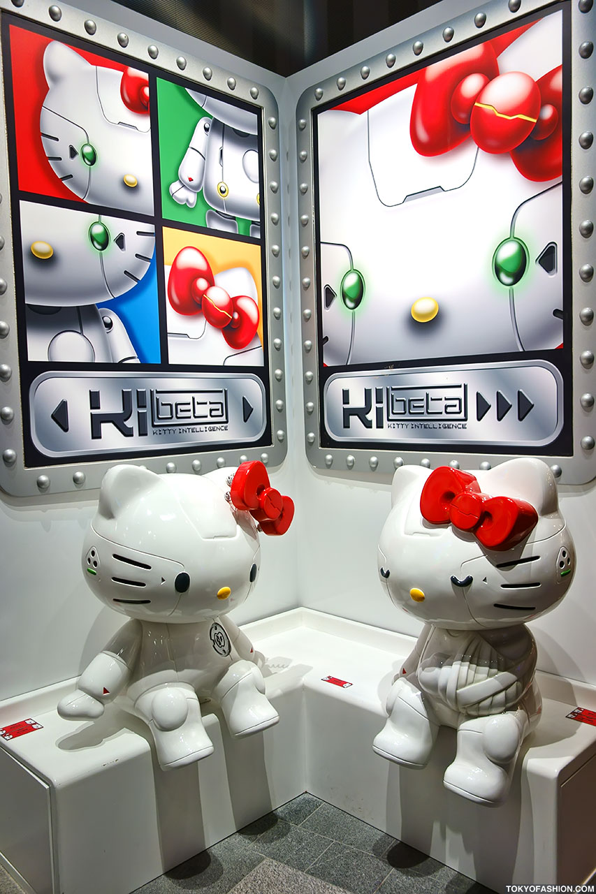 Kittyrobot-Hello-Kitty-Tokyo-2012-001.jpg