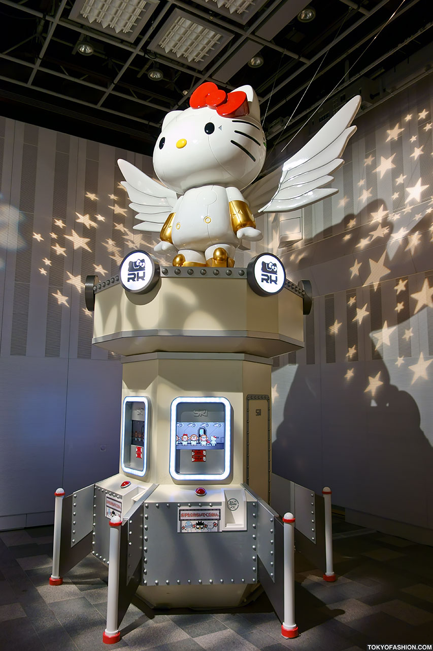 Kittyrobot-Hello-Kitty-Tokyo-2012-140.jpg