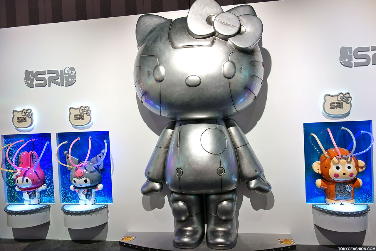 Kittyrobot-Hello-Kitty-Tokyo-2012-157.jpg