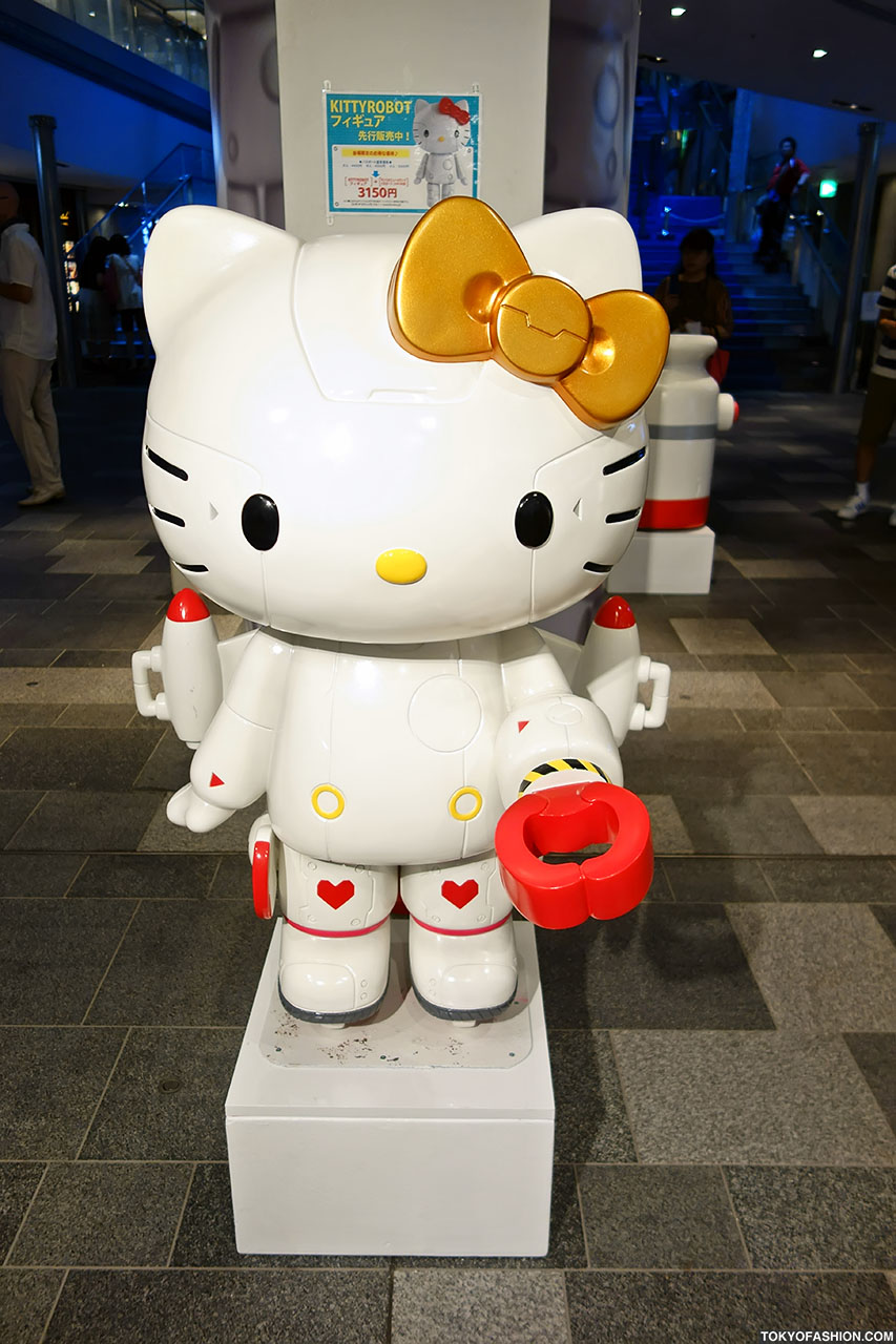 Kittyrobot-Hello-Kitty-Tokyo-2012-165.jpg