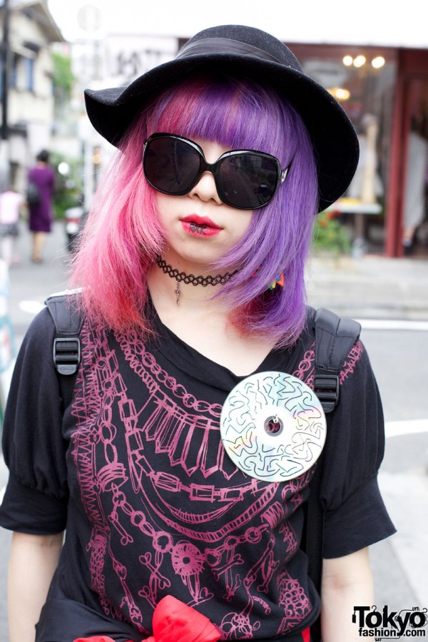 Harajuku girl w/ floppy hat and purple / pink hair