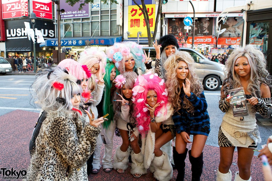 Gyaru United Japans Black Diamond Gals Champion A Kuro Gyaru Subculture Revival Tokyo Fashion