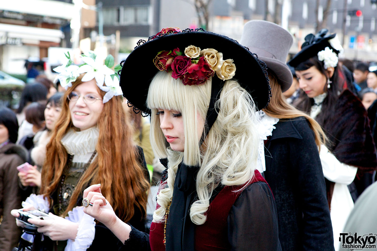 Download this Full Details Harajuku Fashion Walk Kawaii Street Style Pictures picture