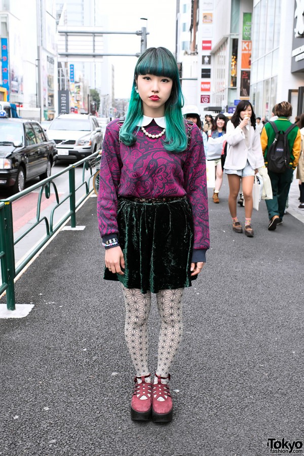 Chipa's Green Hair, Velvet Skirt & Tokyo Boppers in Harajuku