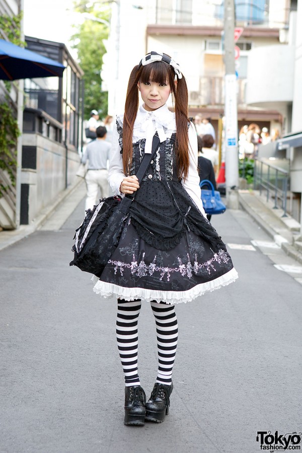 Gothic Lolita in Harajuku