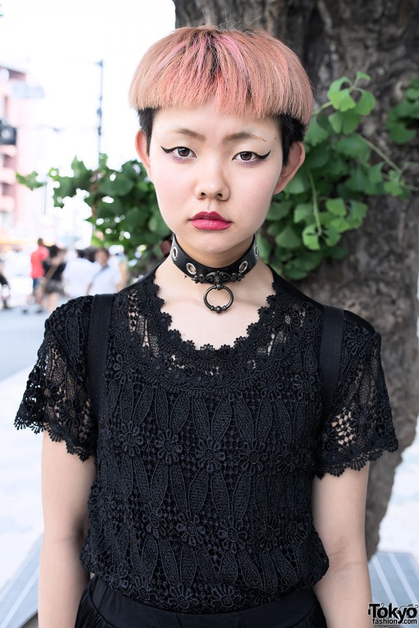 Shaved Hairstyle & Cat Eye Makeup