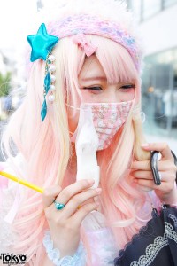 Fairy Kei Girls w/ Nile Perch, Pastel Hair & Hello Kitty in Harajuku