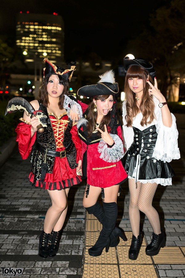 VAMPS Halloween Party Costumes in Tokyo (111)