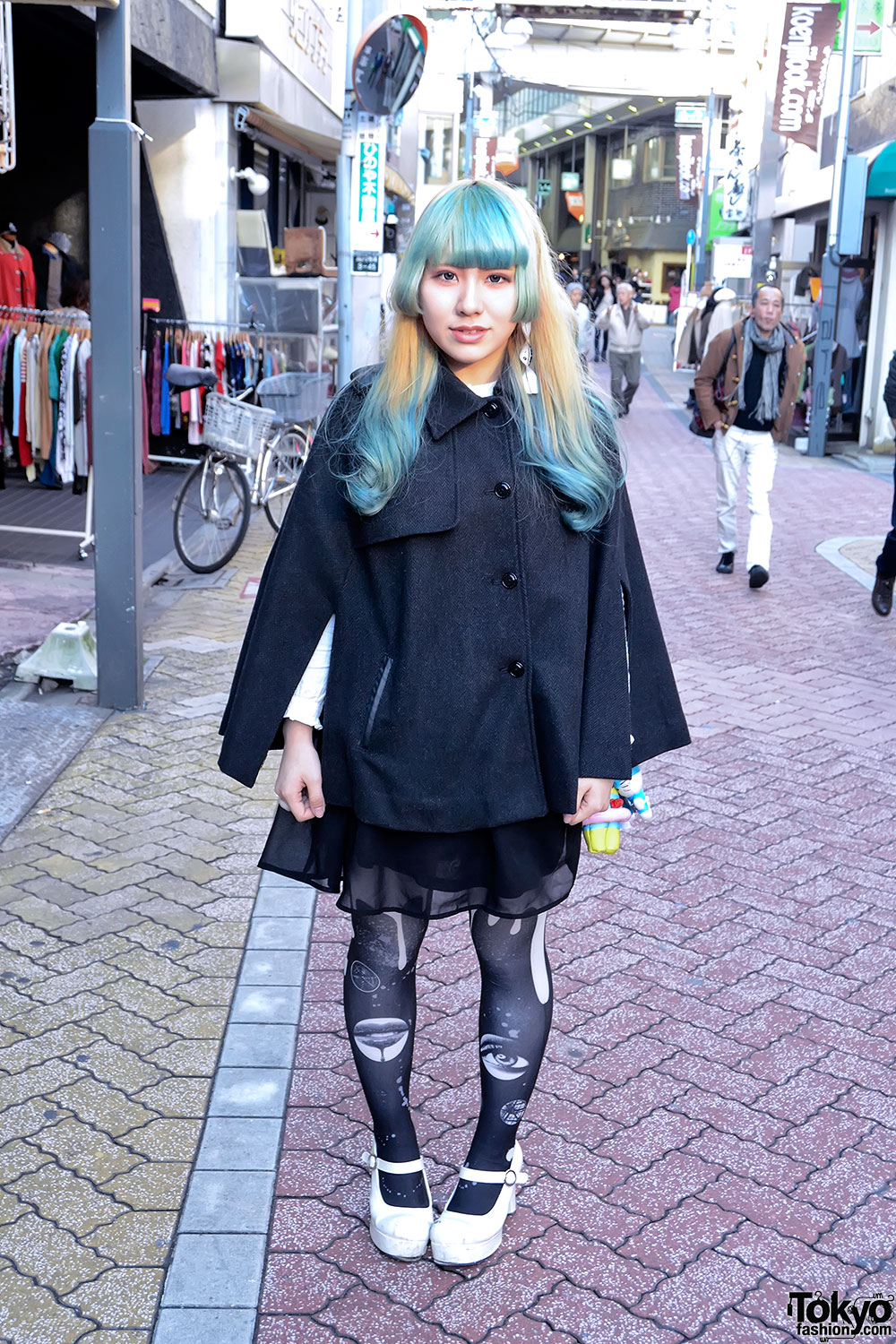 Green Bangs Hairstyle, Sheer Skirt, Graphic Tights & Hello Kitty in Koenji
