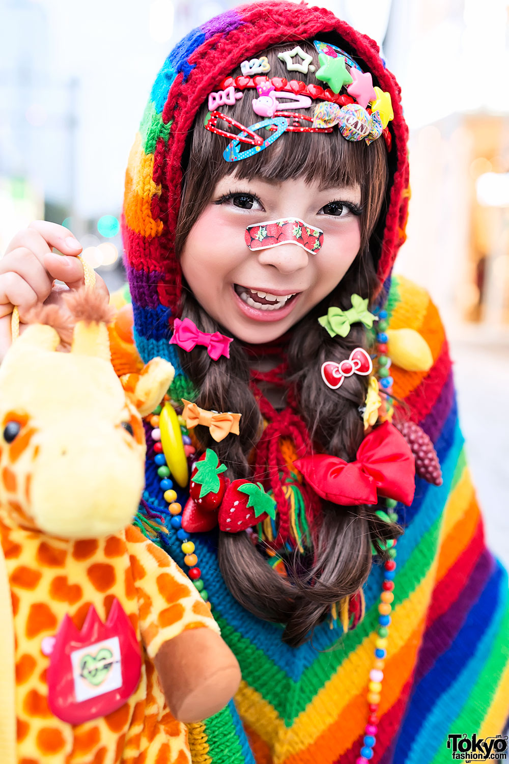 Harajuku Decora w/ Rainbow Fashion, Cute Hair Clips & Giraffe Bag