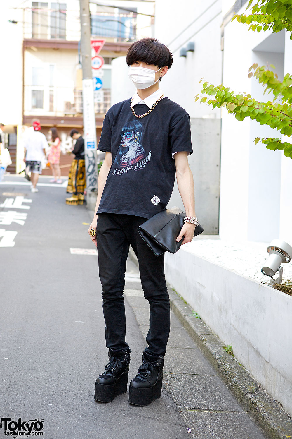 Harajuku Guy w/ Carpe Diem T-Shirt, YRU Flatforms, Skinny Jeans & Clutch