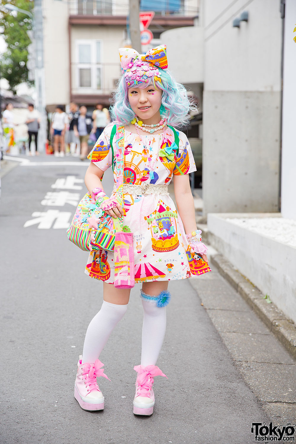 Colorful Harajuku Decora Fashion w/ 6%DokiDoki, Mikazuki Momoko & Panda